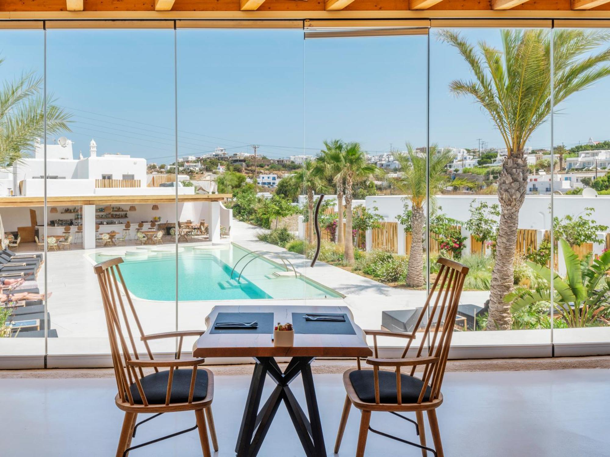 Akkadian Boutique Mykonos Town
