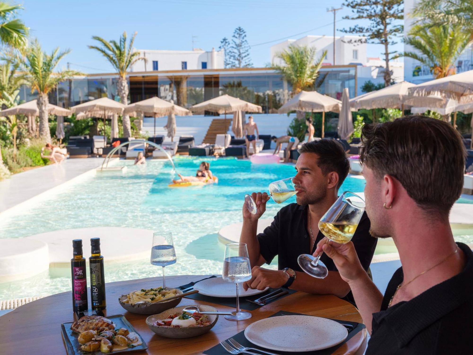 Akkadian Boutique 5* Mykonos Town